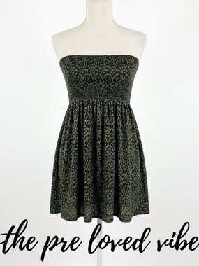 Daytrip Halter Top Size Medium Mob Wife  Y2K Baddie  Olive Green Black